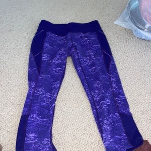 Athleta purple cropped leggings